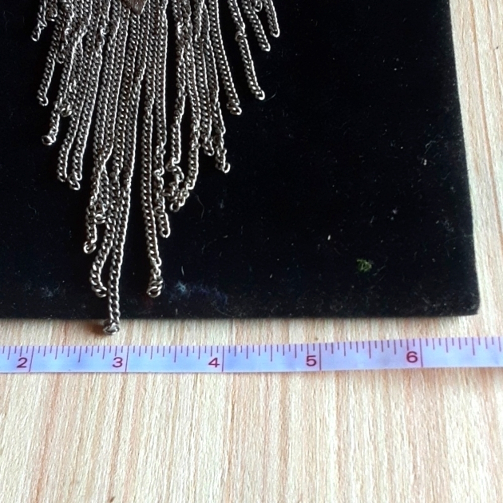 Beautiful Statement Necklace. - Picture 6 of 8